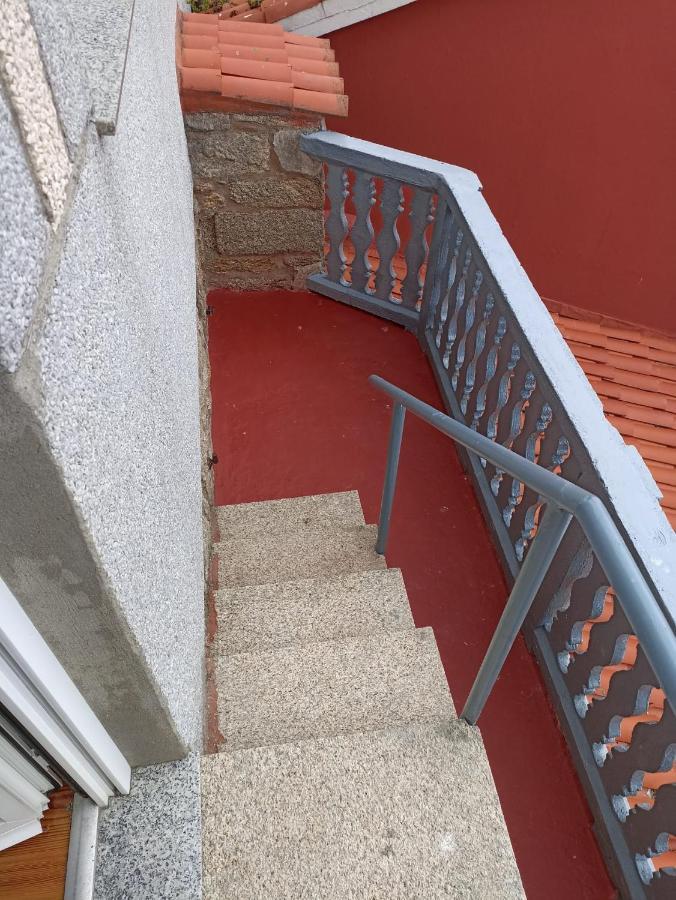 Las 4 Columnas Muxia Esterno foto